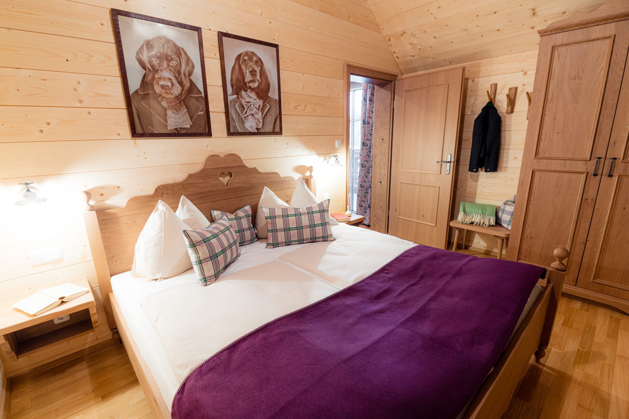 Haus Toplitzsee plus Schlafzimmer_Doppelbett2(c)NDZ